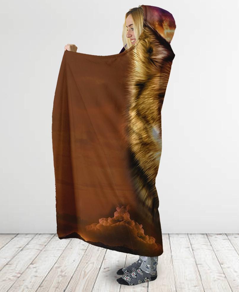 Wolf Native Hooded Blanket NBD
