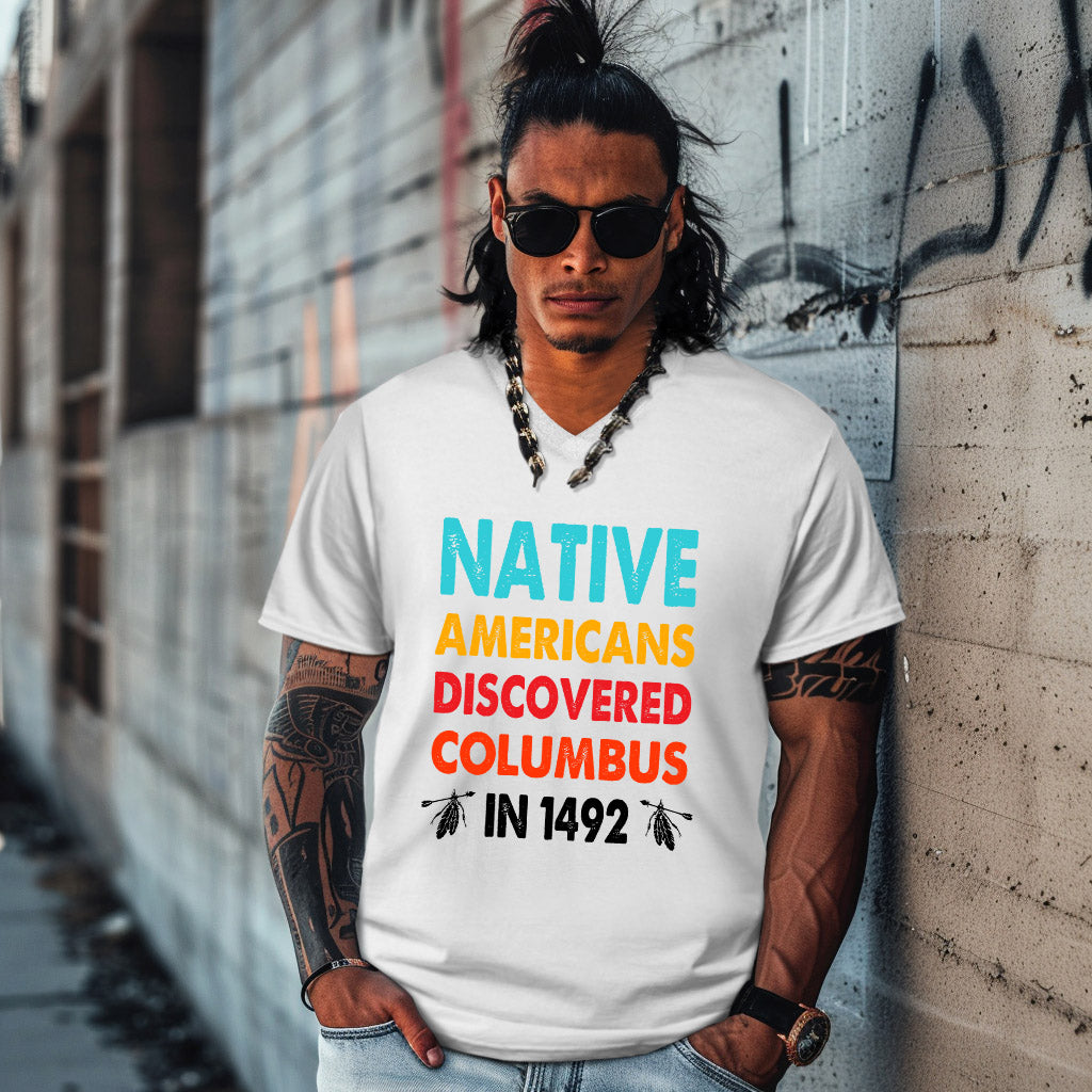 NATIVE AMERICANS DISCOVERED COLUMBUS  IN 1492