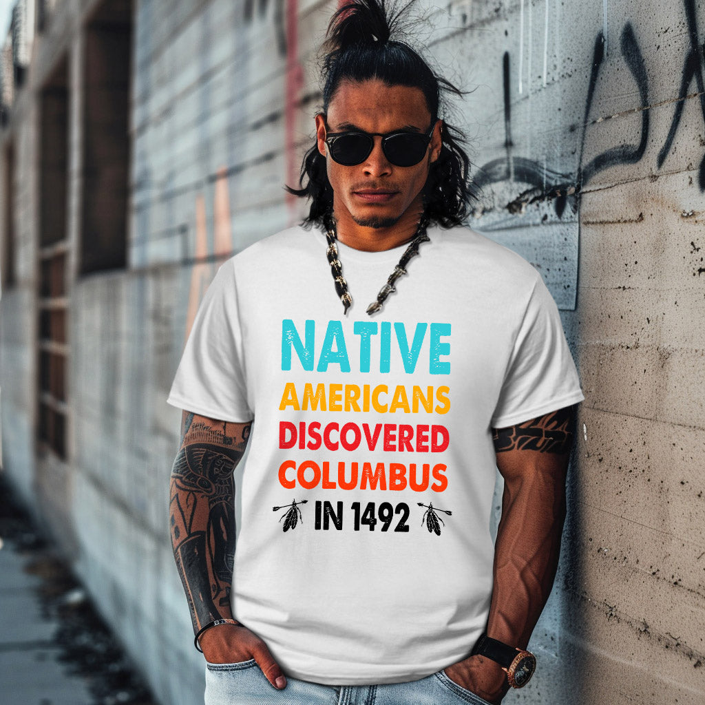NATIVE AMERICANS DISCOVERED COLUMBUS  IN 1492