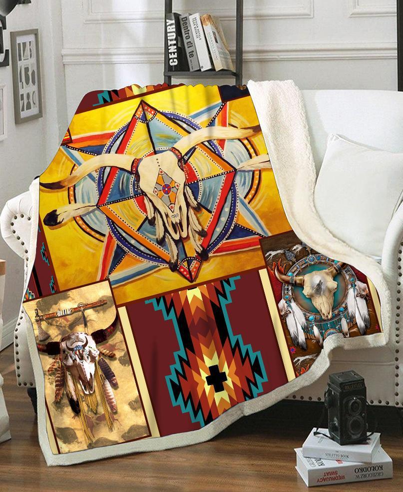 Native Buffalo Pattern Fleece Blanket