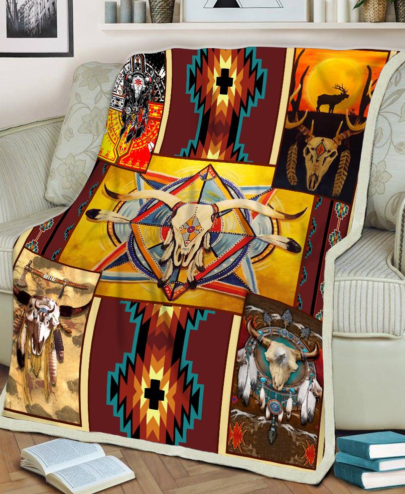 Native Buffalo Pattern Fleece Blanket
