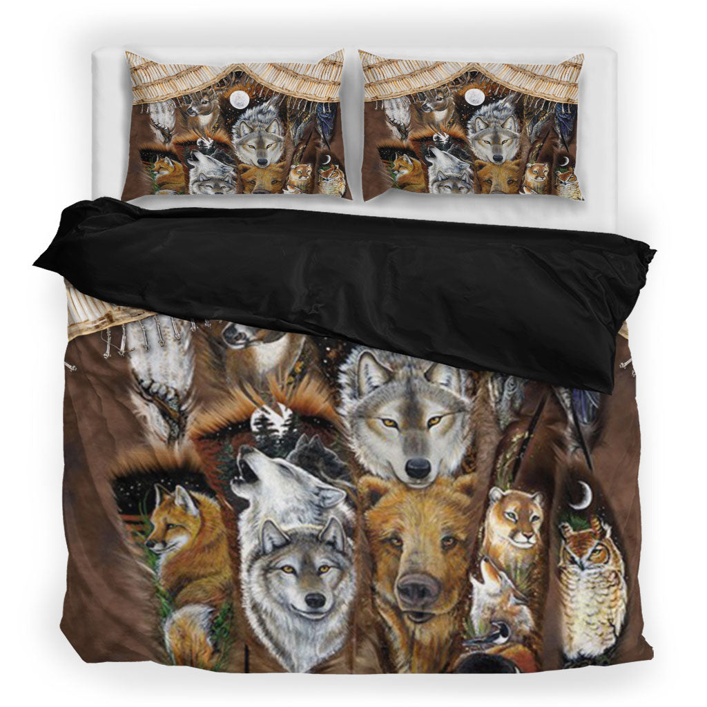 Native Wolf Bedding Set