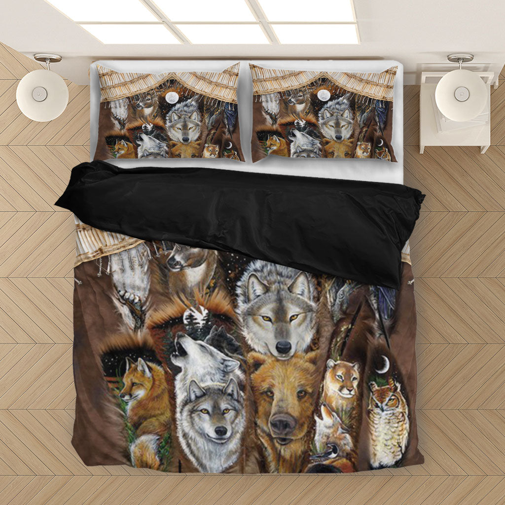 Native Wolf Bedding Set