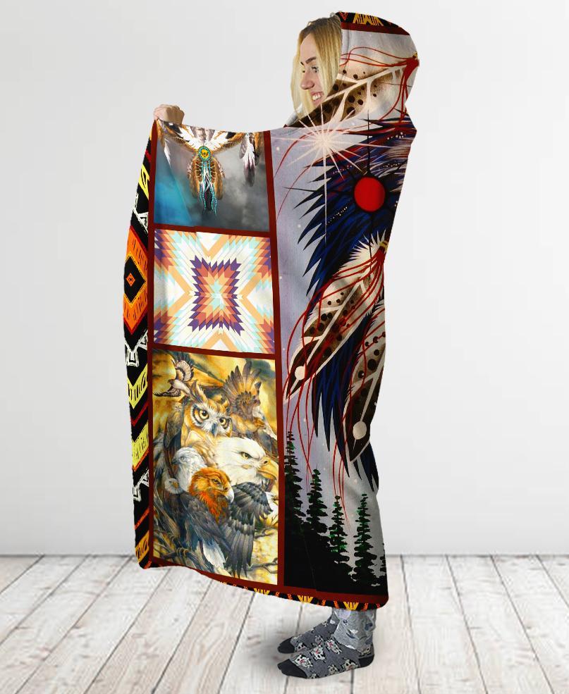 Native Eagles Hooded Blanket NBD